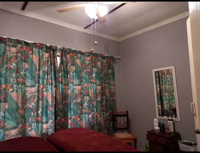 3 BEDROOM FREEHOLD FOR SALE IN SHELLY BEACH